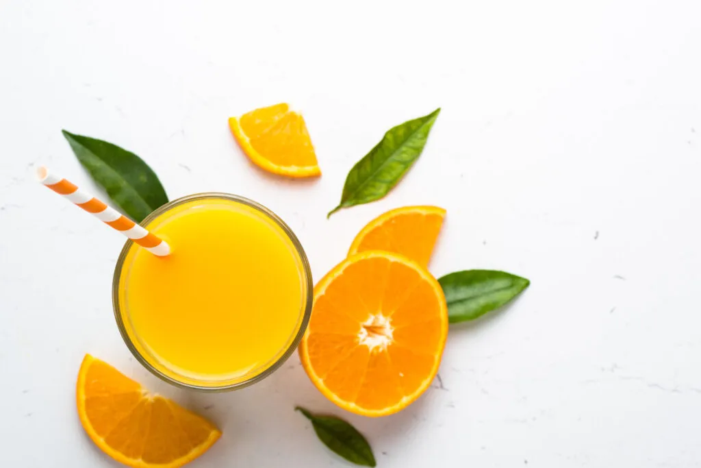 Zumo de naranja exprimido no procedente de concentrado (NFC)